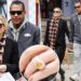 Amy Robach exibe seu enorme anel de noivado
