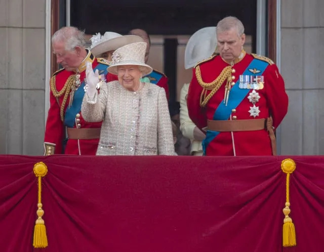 Andrew terá 'a maior parte da compensação da Royal Lodge negada devido a reparos'