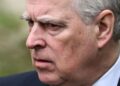Andrew 'trouxe profissionais do sexo para o Palácio de Buckingham', afirma o autor | Real | Notícias