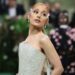Aqui está uma atualização sobre o status de relacionamento de Ariana Grande - Fonte