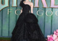 Ariana Grande usou Gilbert Adrian na estreia de ‘Wicked: For Good’ em Londres