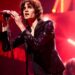 Assista Sombr se apresentar com Laufey, Cigarettes After Sex em Los Angeles