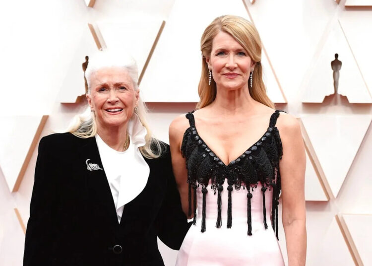 Atriz indicada ao Oscar, mãe de estrela de Hollywood, morta aos 89 anos