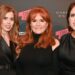 Beatrice e Eugenie preparadas para fazer ‘sacrifício final’ por Fergie | Real | Notícias