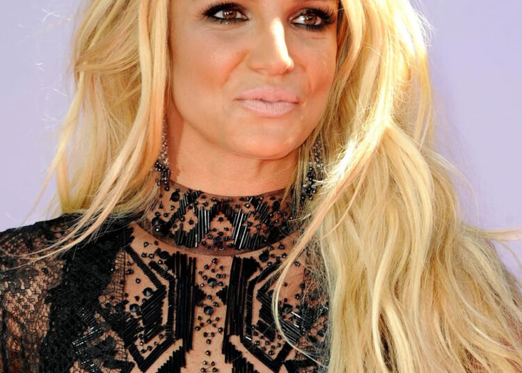Britney Spears desaparece enquanto amigos temem que ela tenha chegado ao limite