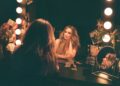 Carly Pearce reflete sobre os sacrifícios da fama na nova música, ‘Dream Come True’