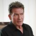 Charlie Sheen fala sobre perder papel no cinema para Tom Cruise