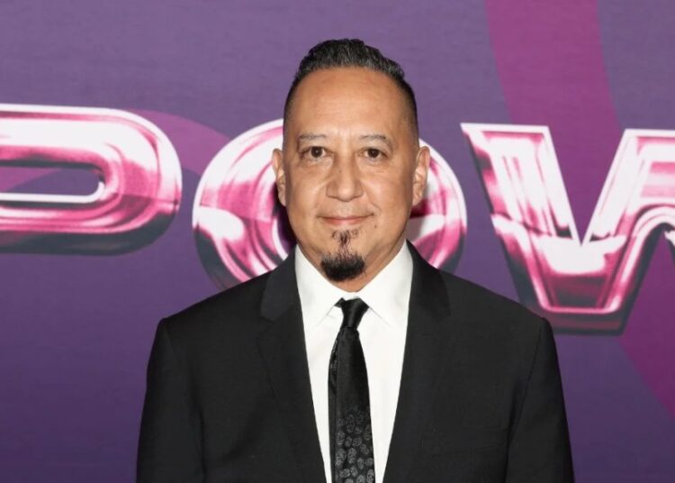 Cleto Escobedo III, líder da banda de Jimmy Kimmel, morre aos 59 anos