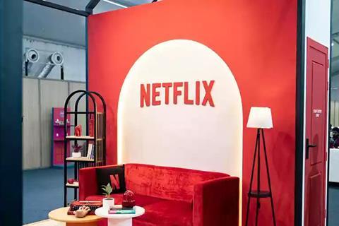 Como a Netflix está se inserindo no cenário de entretenimento da Índia | Características