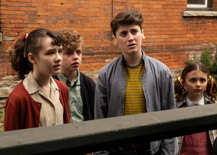 Criador de 'IT: Welcome to Derry' explica como Strikes “complicou” as filmagens: “De repente se tornou infernal”