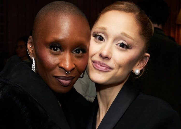 Cynthia Erivo protege Ariana Grande do ataque de fãs na estreia de ‘Wicked’