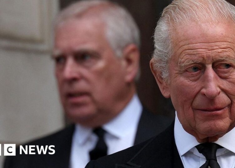 Declaração completa do Palácio de Buckingham sobre o Príncipe Andrew