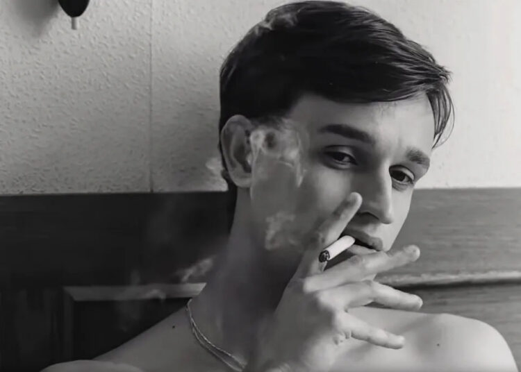 Em 'Nouvelle Vague', Richard Linklater convida você para sair com a New Wave francesa