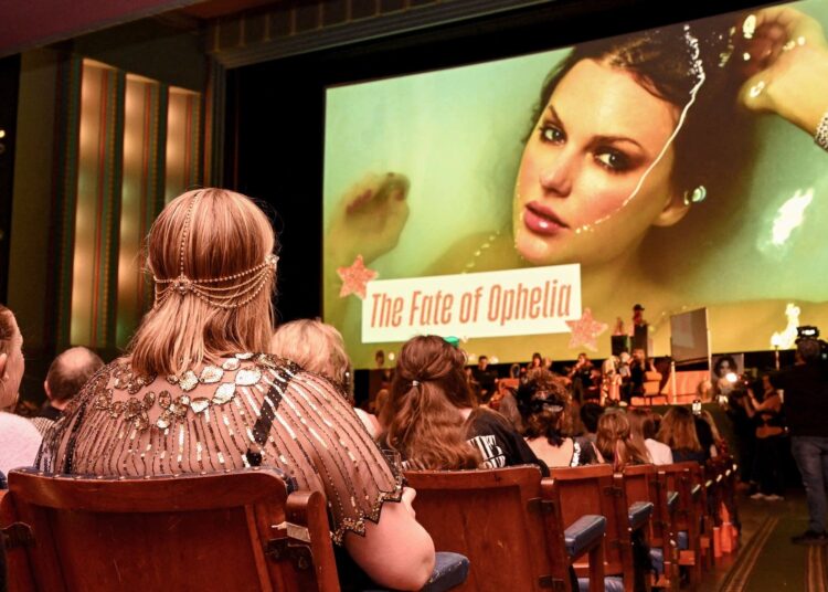Enquanto os filmes enfrentam dificuldades, os cinemas dos EUA se voltam para o negócio de eventos
