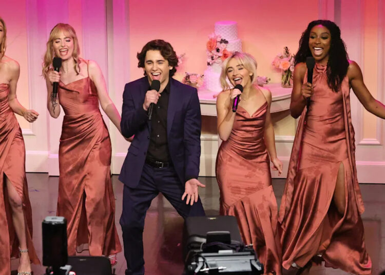 Ex-estrela do ‘SNL’ finalmente revela por que ela deixou o programa após 7 temporadas