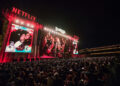 Exibição do concerto de Juan Gabriel atrai 170 mil pessoas ao Zócalo da Cidade do México
