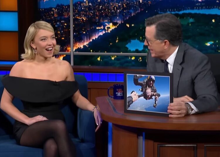 Fãs de Stephen Colbert furiosos quando Sydney Sweeney aparece em seu programa – Celebrity News – Entretenimento