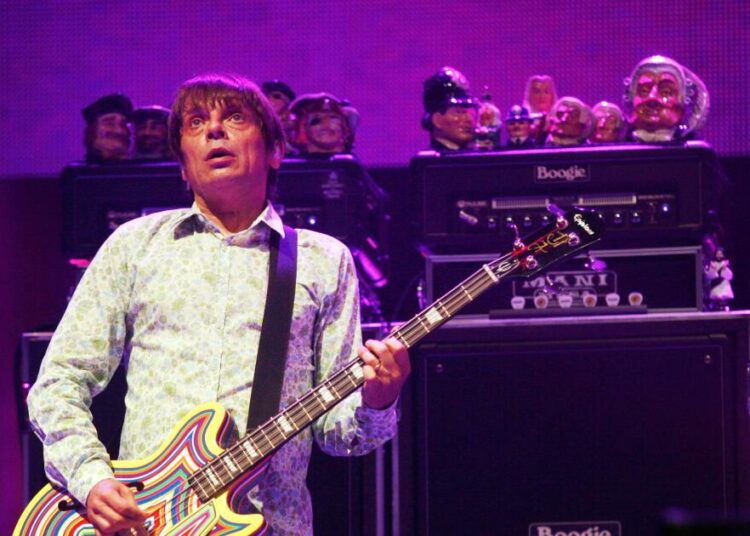 Gary 'Mani' Mounfield, baixista do Stone Roses, morre aos 63 anos