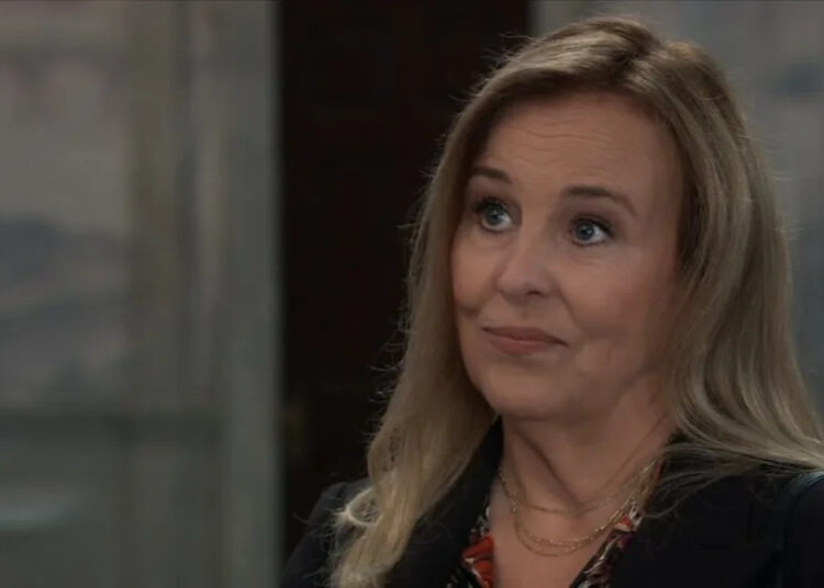 Genie Francis de 'GH muda para o modo protetor de mamãe urso