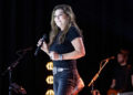 Gretchen Wilson, do The Road, fala sobre a passagem de um programa de canto ‘muito’ quente e pesado ‘para a nova série de Keith Urban e Blake Shelton