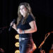Gretchen Wilson, do The Road, fala sobre a passagem de um programa de canto ‘muito’ quente e pesado ‘para a nova série de Keith Urban e Blake Shelton