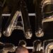 Hailey e Justin Bieber não paravam de se beijar na festa de aniversário de Kendall Jenner