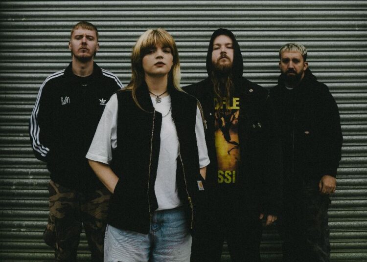 Heriot lança novo videoclipe para 'Commander of Pain'
