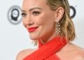 Hilary Duff aborda relacionamento com diferença de idade