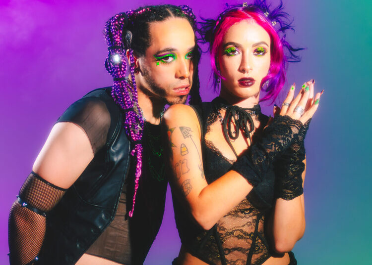 Honey Revenge lança novo videoclipe para ‘Poison Apple Baby’