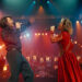 Hugh Jackman e Kate Hudson encontram o amor no palco no trailer de 'Song Sung Blue'
