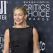 Hugh Jackman e Kate Hudson formam banda tributo a Neil Diamond em 'Song Sung Blue'
