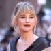 Jennifer Lawrence detalha sua batalha contra a depressão pós-parto