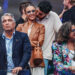 Jessica Alba a chama de 'amor' com o novo namorado Danny Ramirez de 'Pure Magic' no post de ação de graças