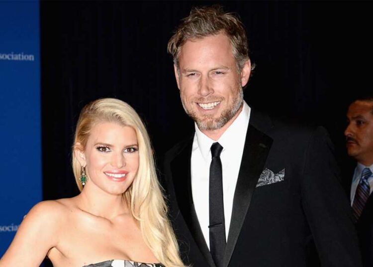 Jessica Simpson completa 8 anos sóbria em meio ao divórcio de Eric Johnson