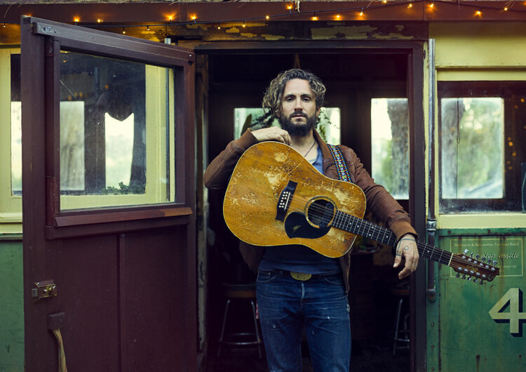 John Butler responde ao tributo do Metallica com cover de “Enter Sandman”
