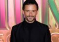 Jonathan Bailey comparado a Ryan Reynolds depois de Wicked: For Good