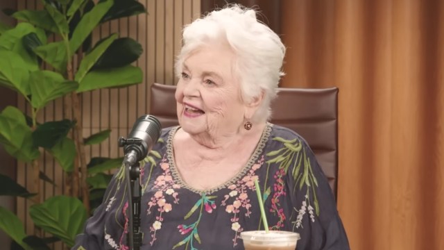 June Squibb sobre sua amizade com 6 Decades Junior Glee Costar