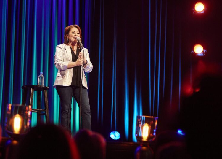 Kathleen Madigan acredita que lutar pelo meio-termo é o ponto ideal da comédia