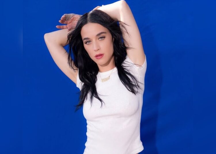 Katy Perry fala sobre vulnerabilidade ao lançar nova música ‘Bandaids’
