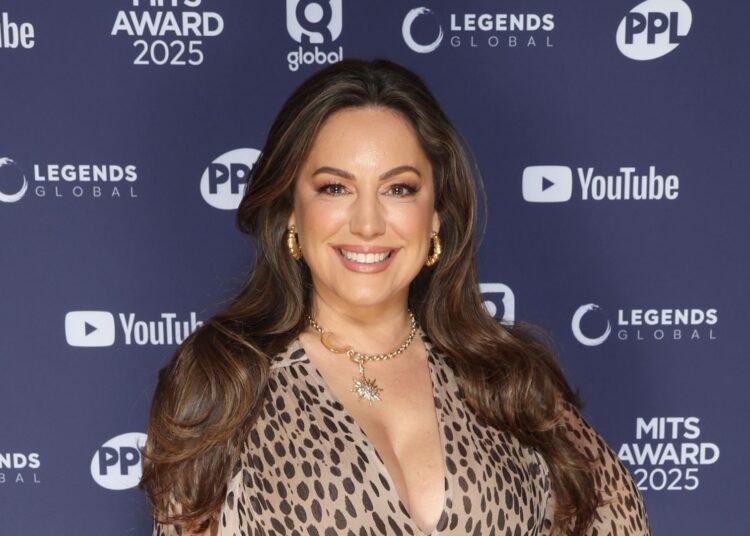 Kelly Brook fala sobre aborto 'devastador'