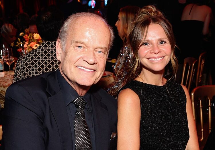 Kelsey Grammer torna-se um pai orgulhoso novamente aos 70 anos, juntando-se aos pais celebridades mais velhos de Hollywood