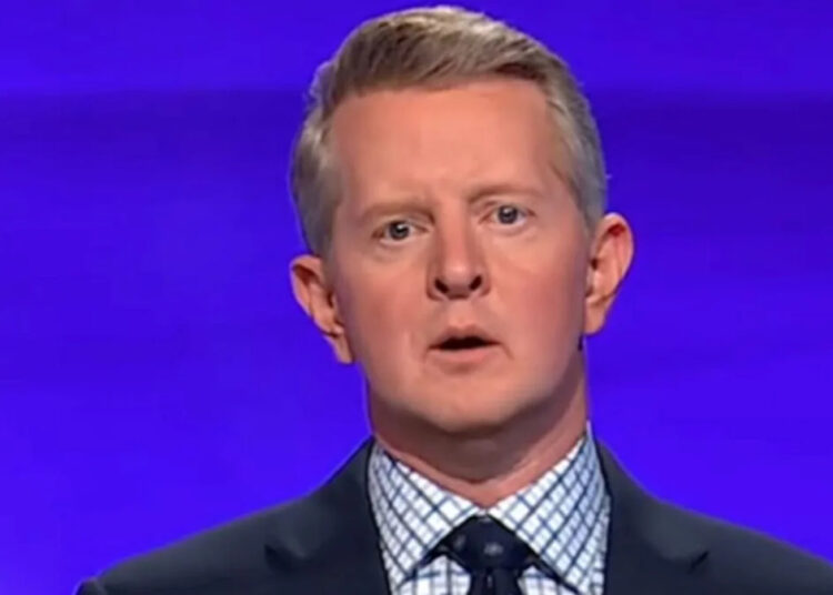 Ken Jennings pede desculpas após Clue desencadear reação negativa
