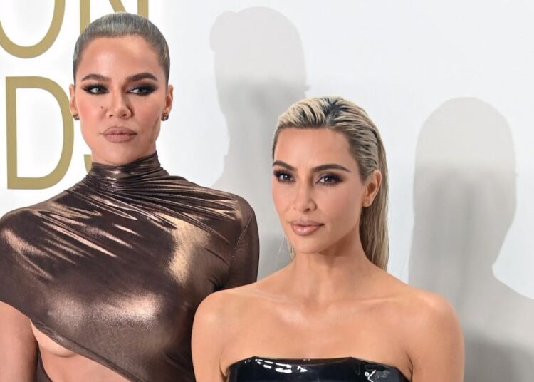 Khloe Kardashian diz que convenceu Kim de que o pouso na Lua é falso