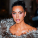 Kim Kardashian começa a chorar em imagens de preparação para o exame da Ordem