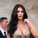 Kim Kardashian vinculada a músico em romance discreto - fonte
