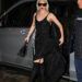 Lady Gaga combina seus lábios com seus Louboutins para um encontro parisiense com o noivo Michael Polansky