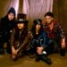 Lendas do rock dos anos 90 descobrem que sua música é número 1 no TikTok, 30 anos depois de ter sido lançada