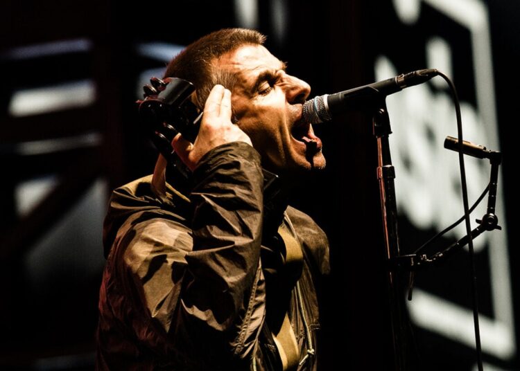 Liam Gallagher sugere nova turnê do Oasis, mas descarta novas músicas