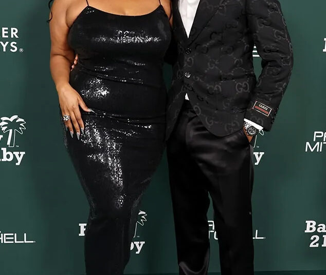 Lizzo e o namorado Myke Wright têm um encontro raro no tapete vermelho