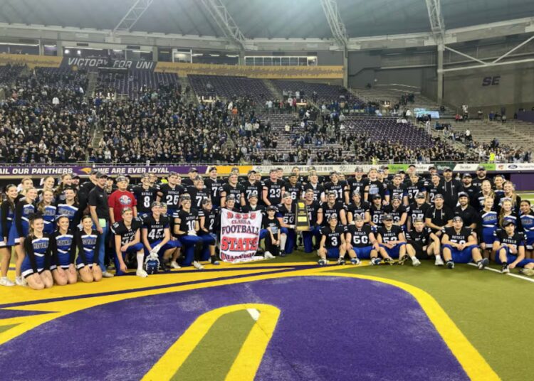 Os MMCRU Royals são os campeões Classe A da IHSAA para a temporada de futebol de 2025.